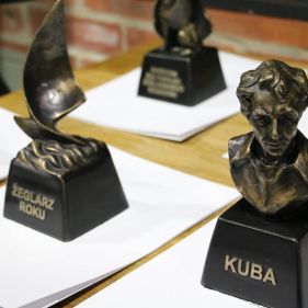 Statuetki.jpg